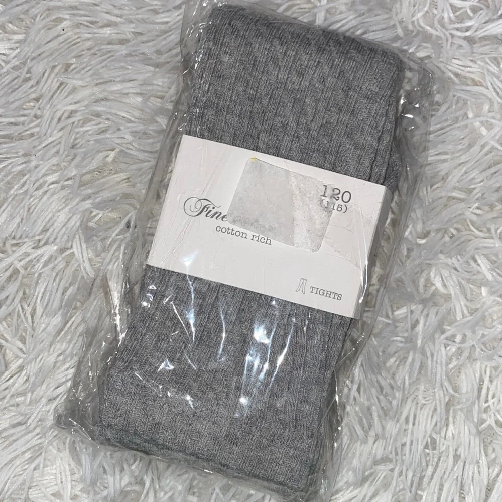 NWT little girl Gray ribbed stocking tights
